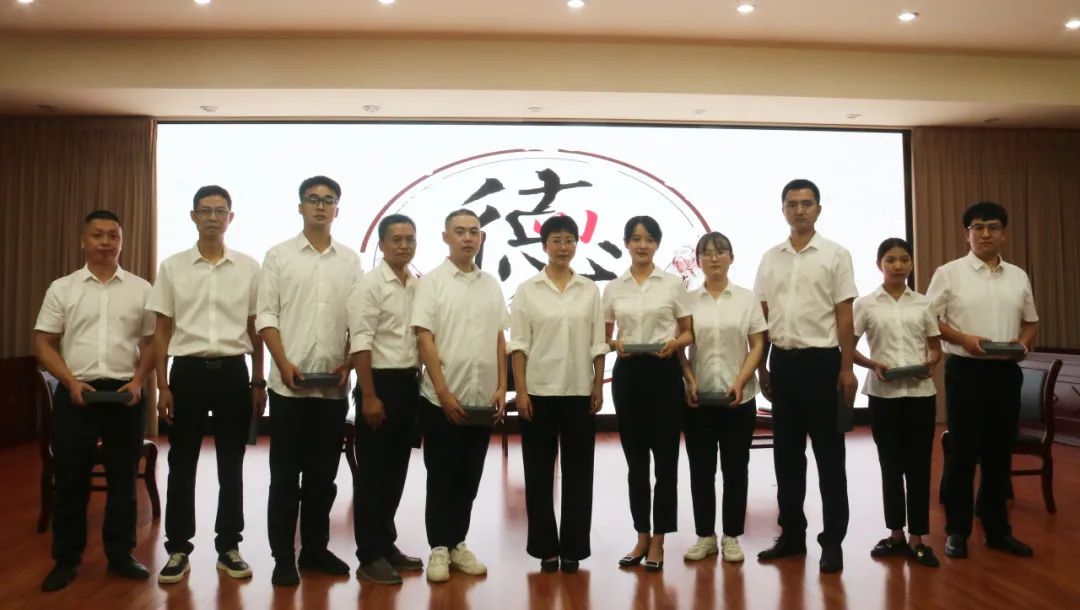 1697594260557250.jpg 12.jpg